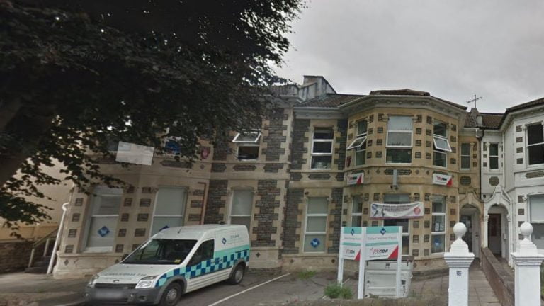 vets now emergency clinic bristol 1 967x544 1 768x432